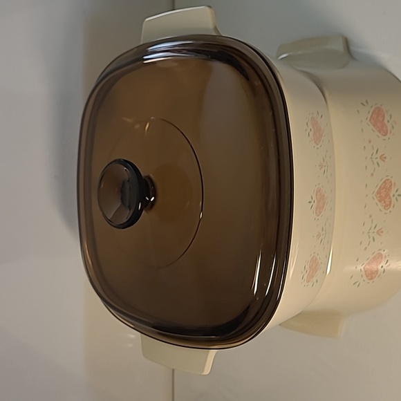 Vintage corningware pink heart pattern A-2-B. A-3-B one pyrex lid - Picture 2 of 7